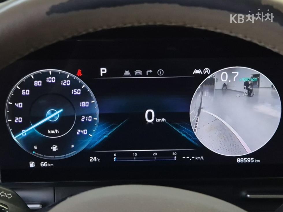 Kia Carnival — miniaturë 6
