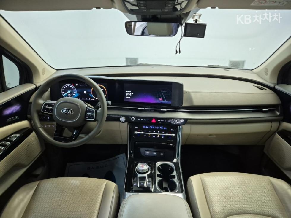 Kia Carnival — miniaturë 7