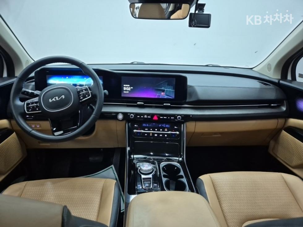 Kia Carnival — miniaturë 7