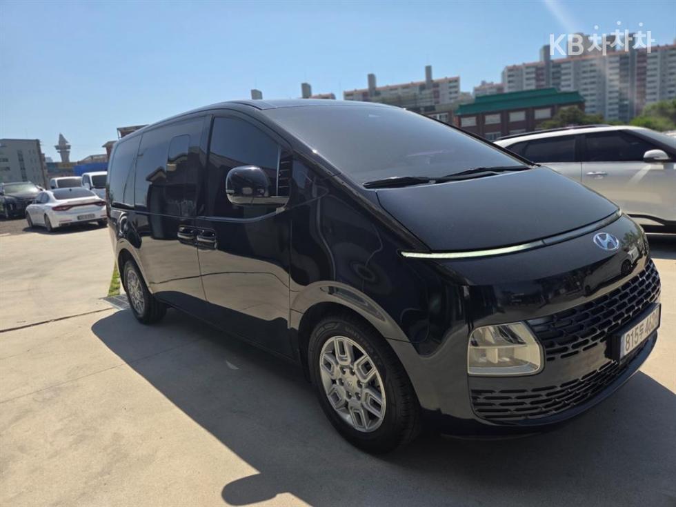 Hyundai Staria — miniaturë 3