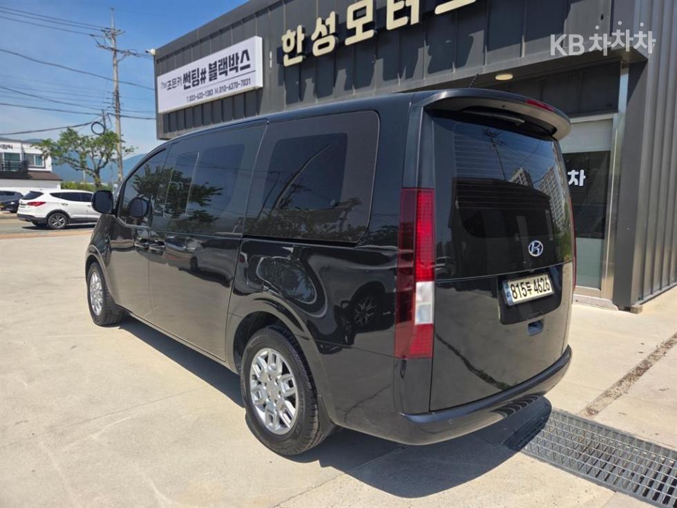 Hyundai Staria — miniaturë 5