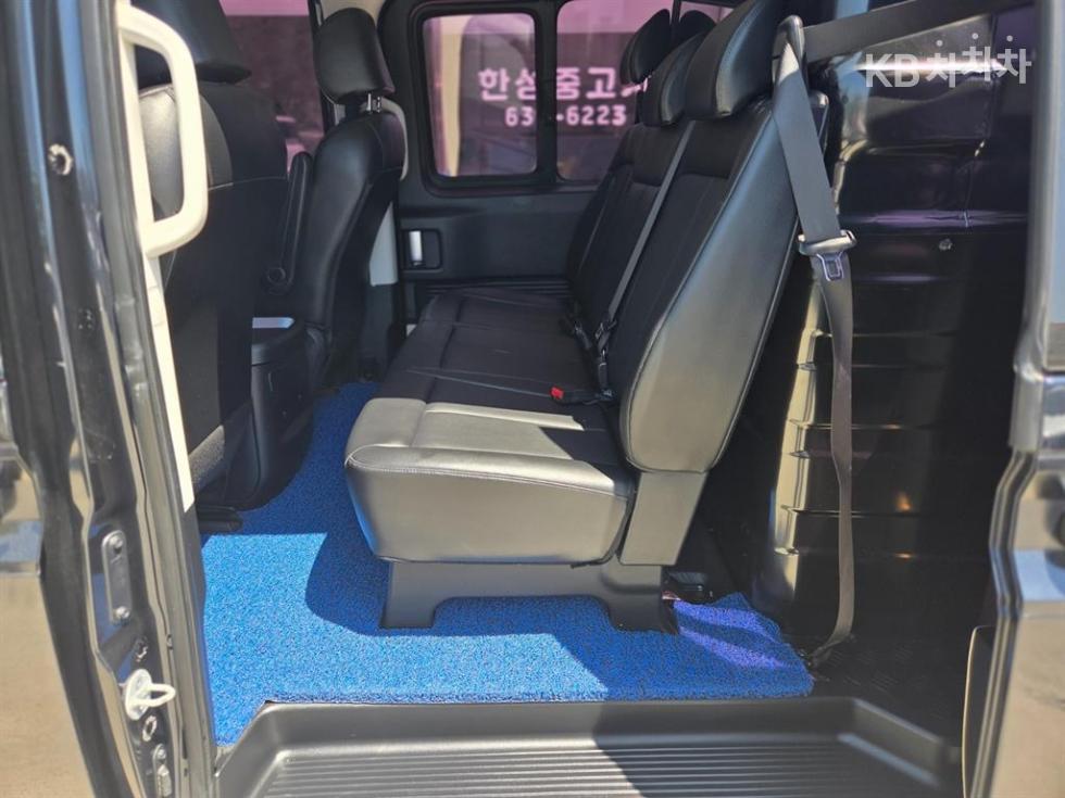 Hyundai Staria — miniaturë 10