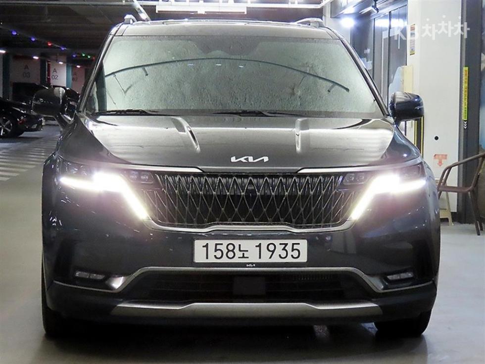 Kia Carnival — miniaturë 2