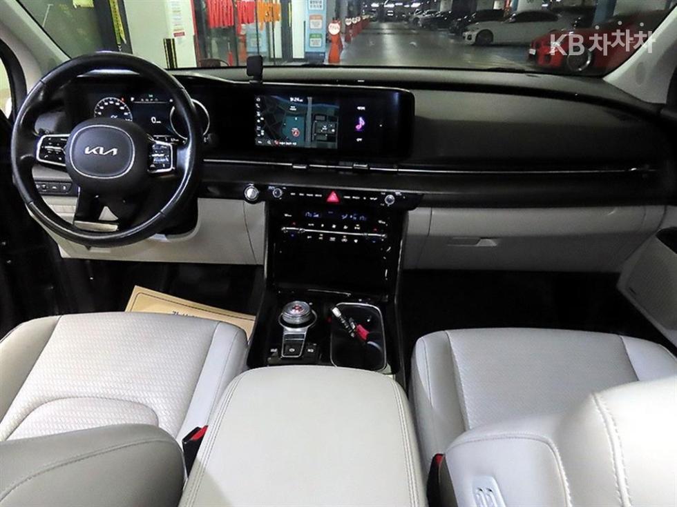 Kia Carnival — miniaturë 10