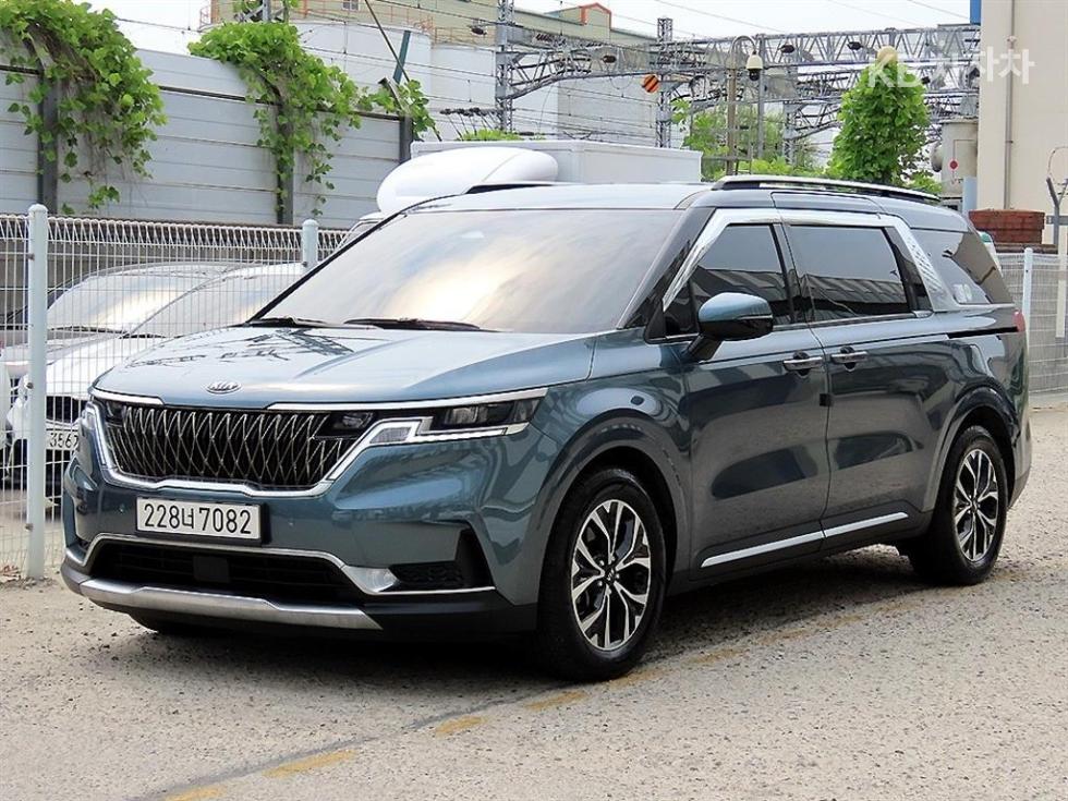 Kia Carnival — miniaturë 2