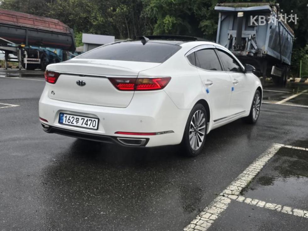 Kia K7 — miniaturë 5