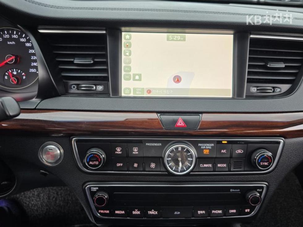 Kia K7 — miniaturë 12
