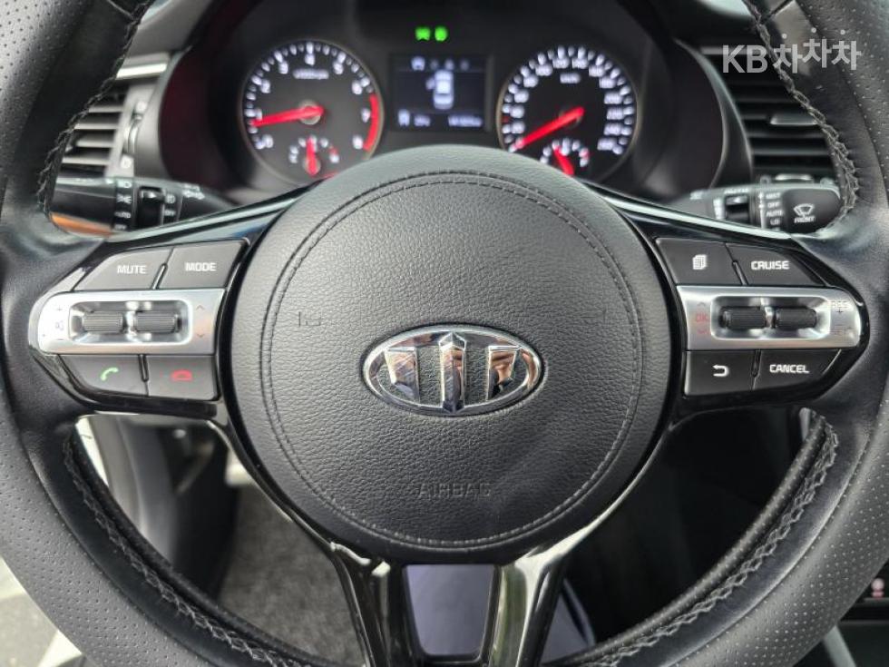 Kia K7 — miniaturë 16
