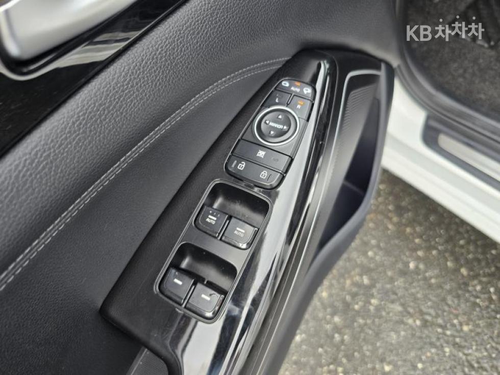 Kia K7 — miniaturë 17