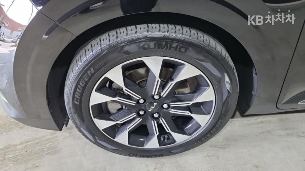 Kia Carnival — miniaturë 16