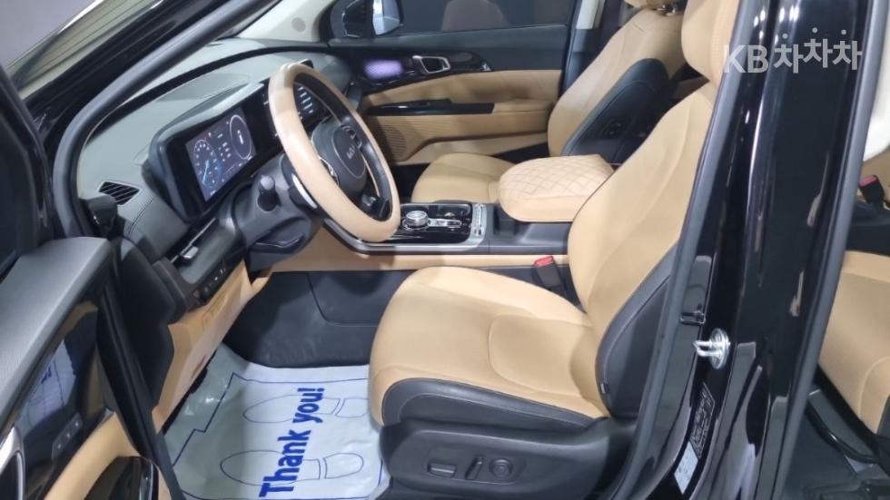 Kia Carnival — miniaturë 17