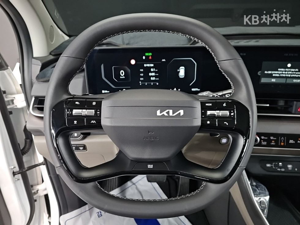 Kia Carnival — miniaturë 12