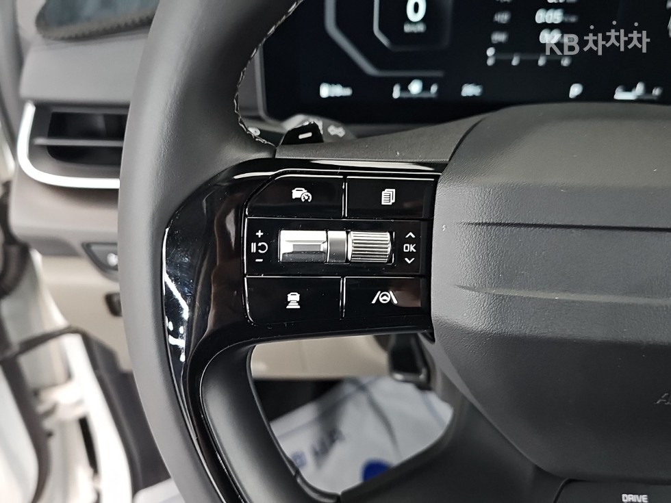 Kia Carnival — miniaturë 13