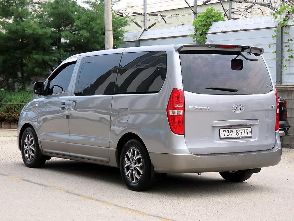 Hyundai Starex — miniaturë 3