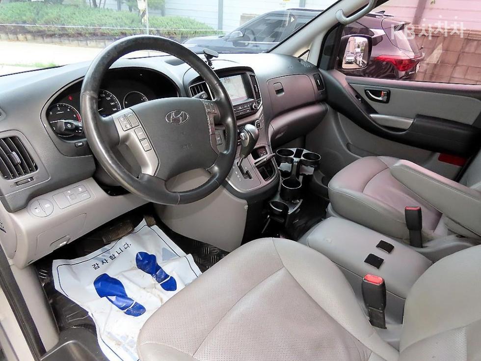 Hyundai Starex — miniaturë 7
