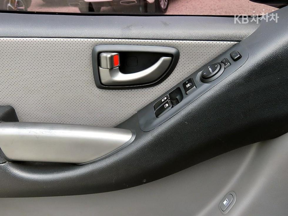 Hyundai Starex — miniaturë 11