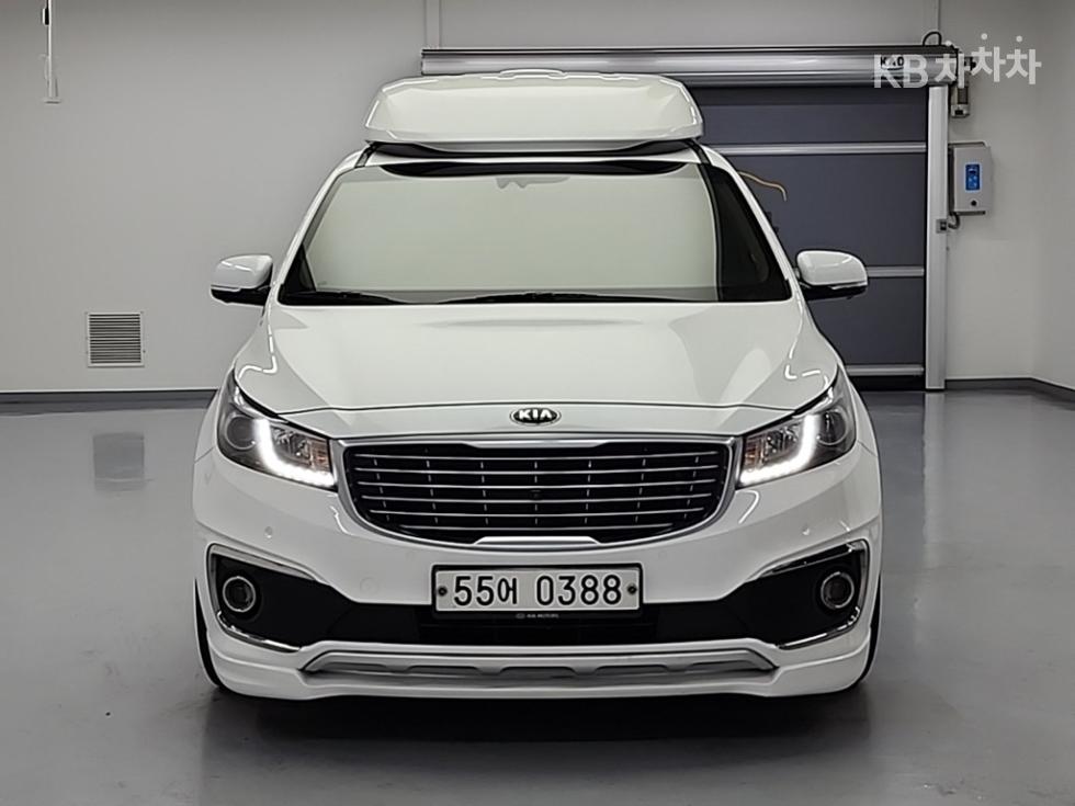 Kia Carnival — miniaturë 2