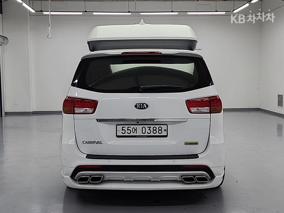 Kia Carnival — miniaturë 3