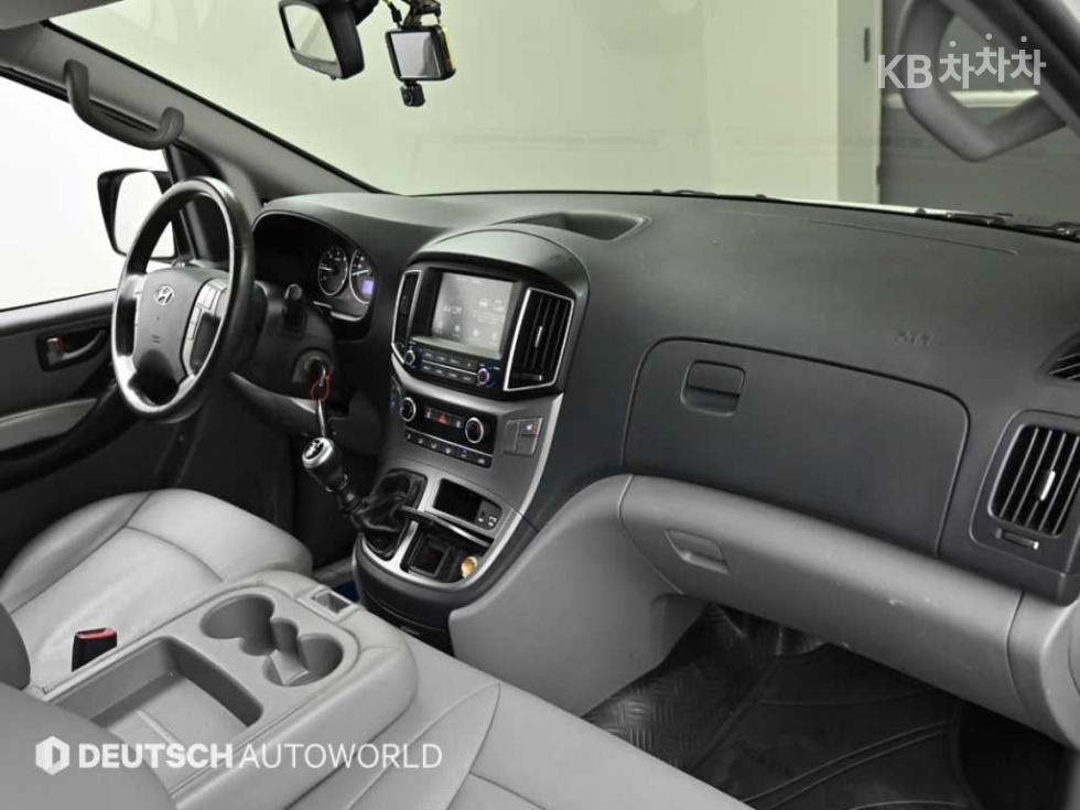 Hyundai Starex — miniaturë 7