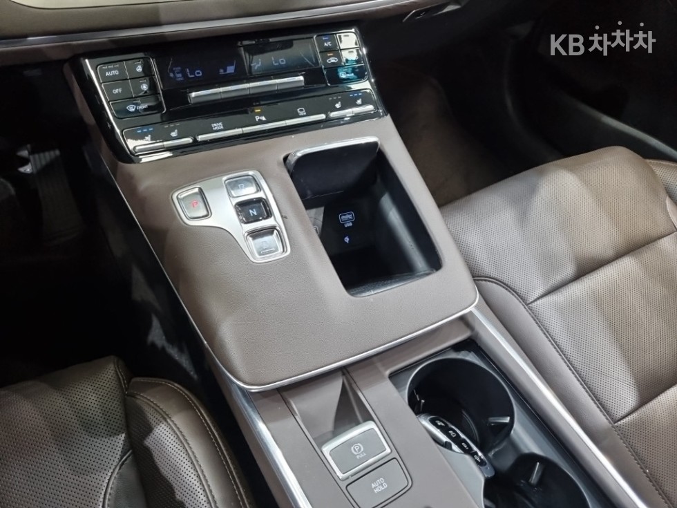 Hyundai Grandeur — miniaturë 12