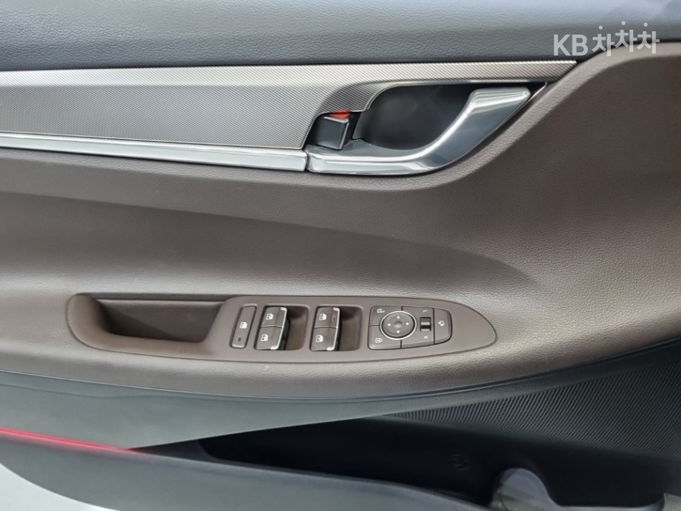 Hyundai Grandeur — miniaturë 16