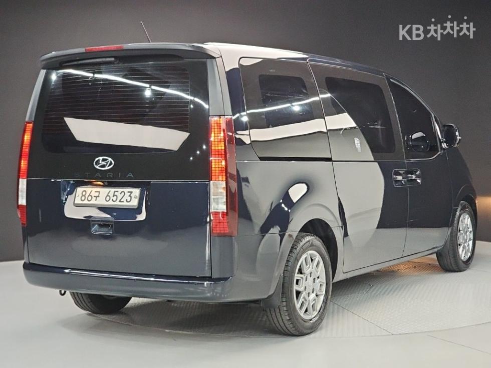 Hyundai Staria — miniaturë 4