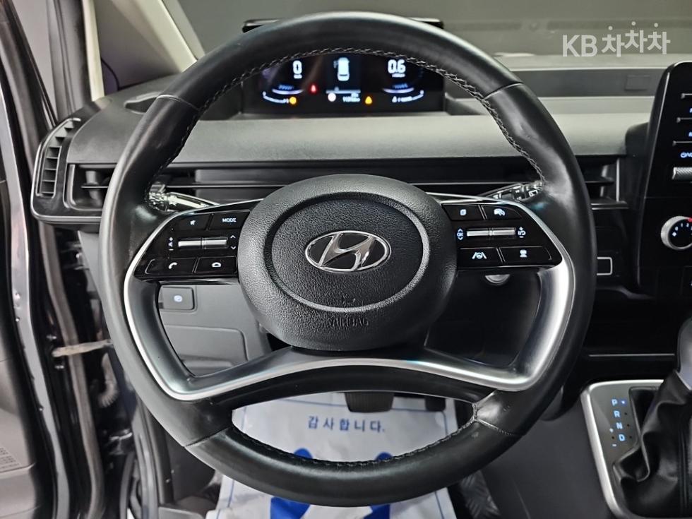 Hyundai Staria — miniaturë 9