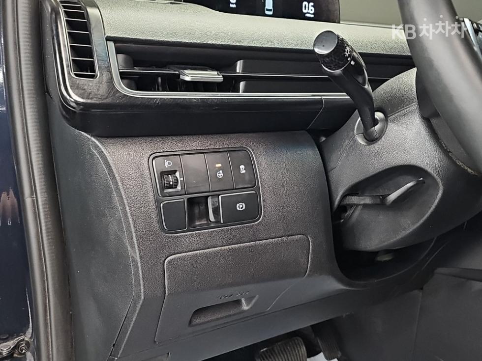 Hyundai Staria — miniaturë 14