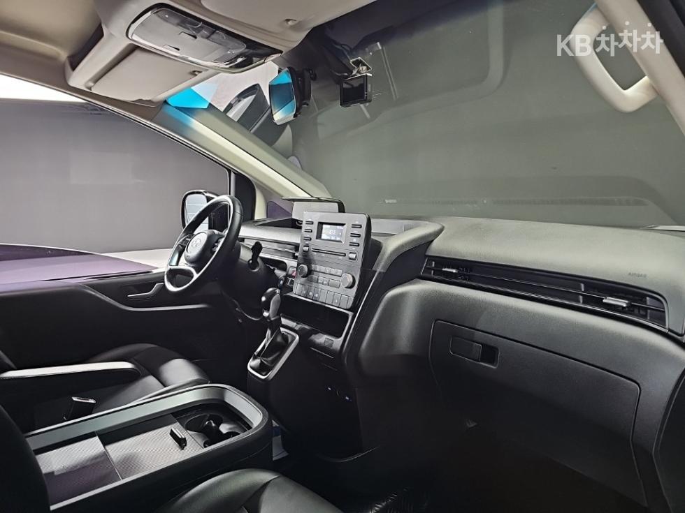 Hyundai Staria — miniaturë 17