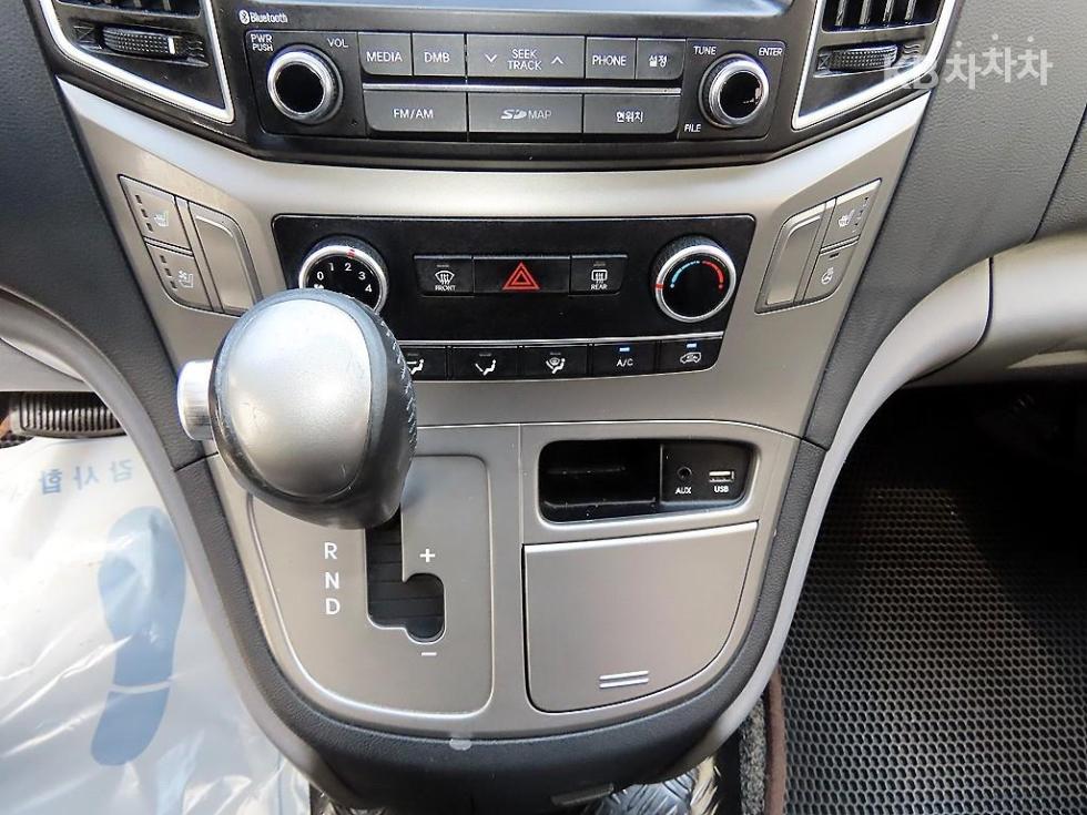 Hyundai Starex — miniaturë 10