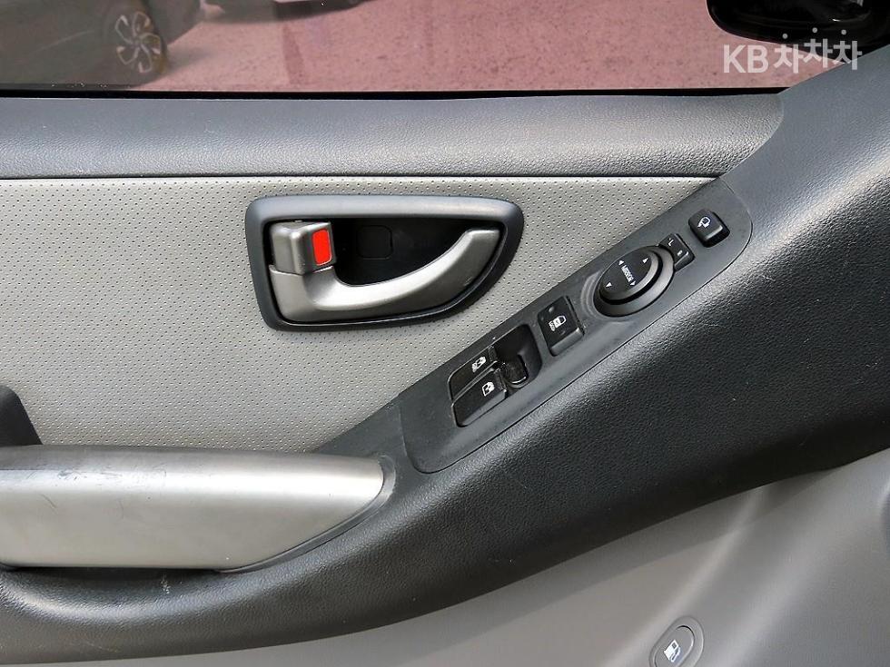 Hyundai Starex — miniaturë 11