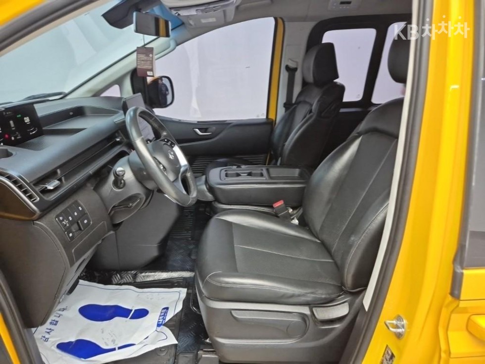 Hyundai Staria — miniaturë 11