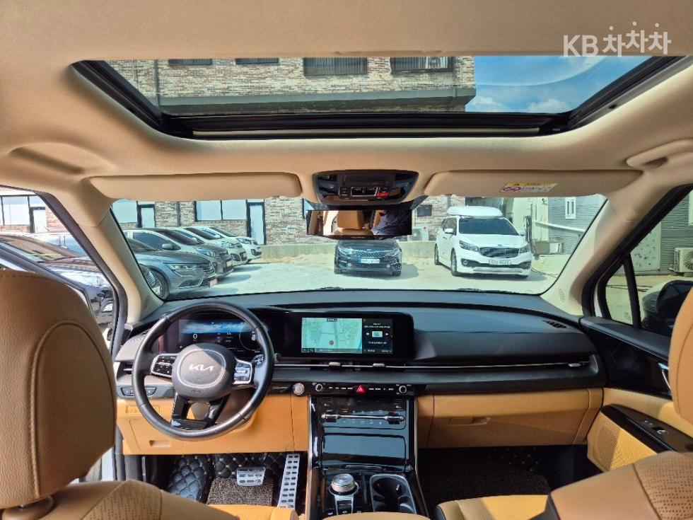 Kia Carnival — miniaturë 12