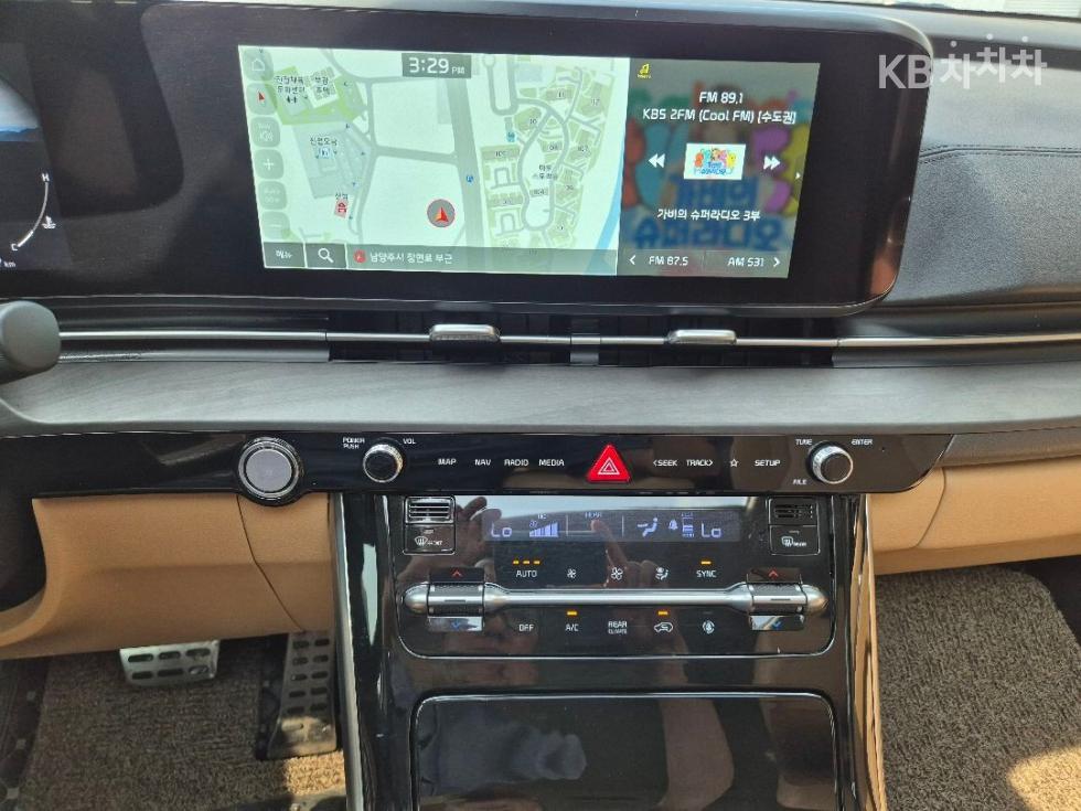 Kia Carnival — miniaturë 14