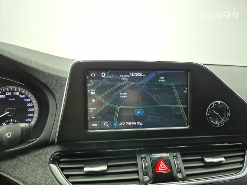 Hyundai Grandeur — miniaturë 13