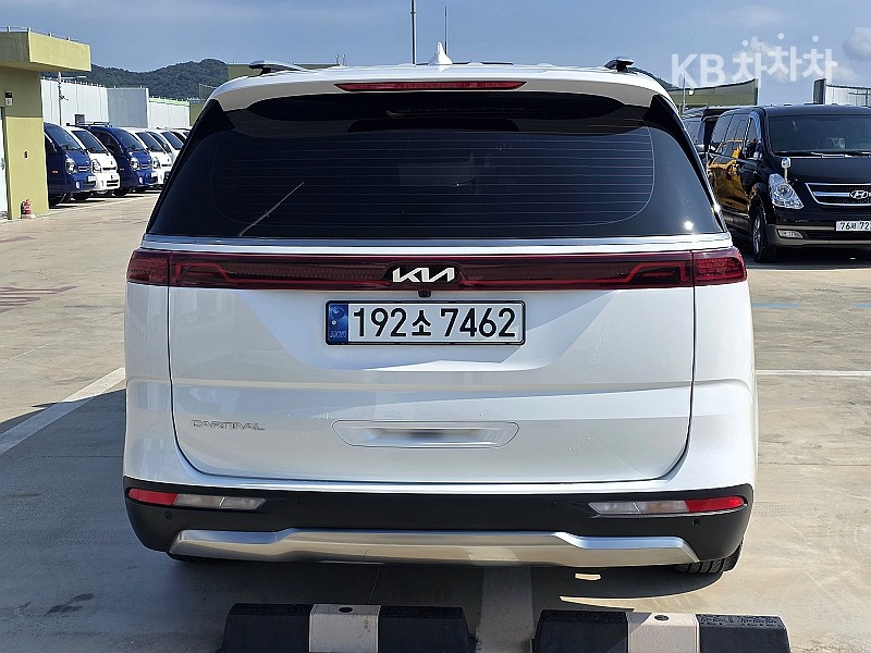 Kia Carnival — miniaturë 5
