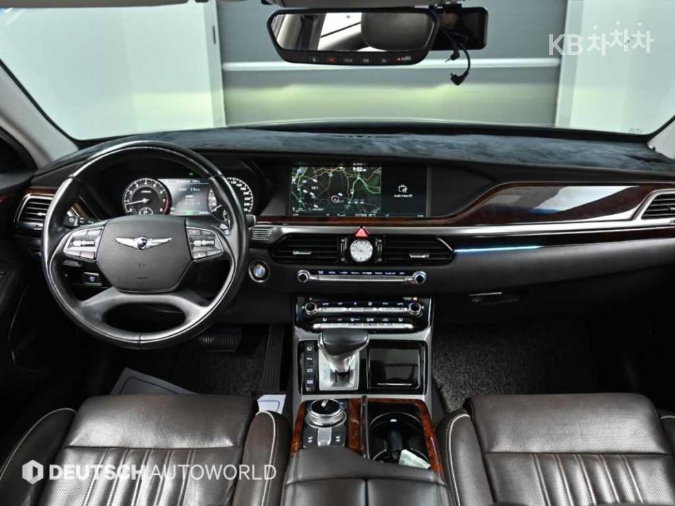 2016 Genesis EQ900 photo