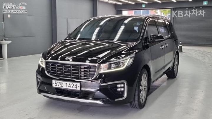 Kia Carnival 7인승 2.2 디젤 리무진 — foto 1