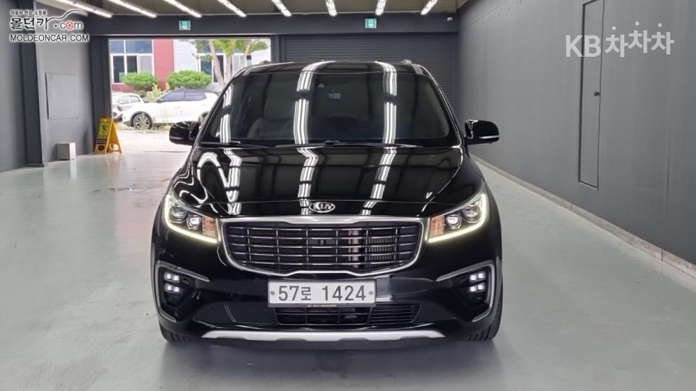 Kia Carnival — miniaturë 3