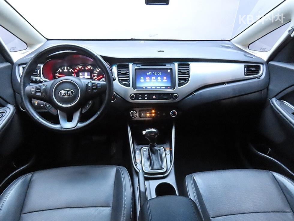 Kia Carens — miniaturë 6