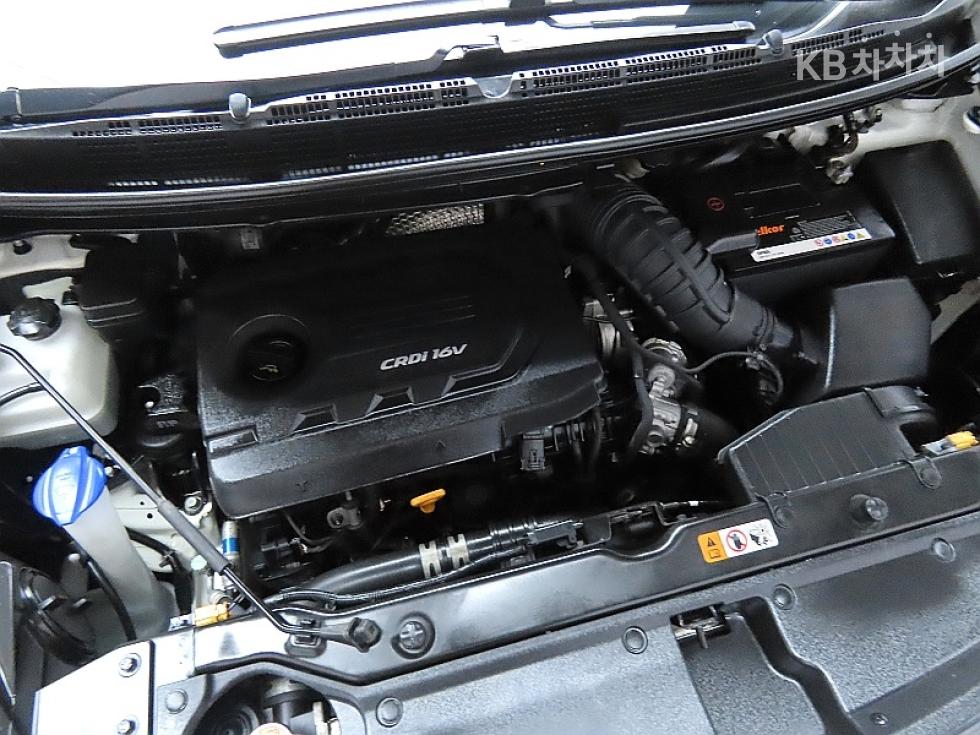 Kia Carens — miniaturë 7