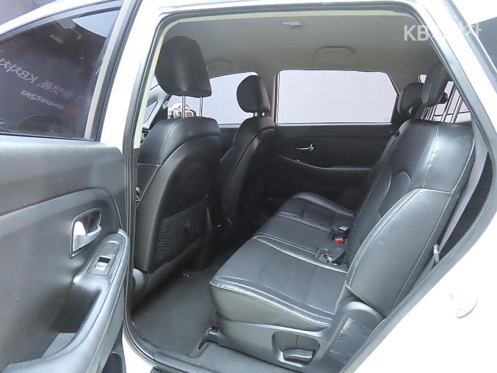 Kia Carens — miniaturë 11