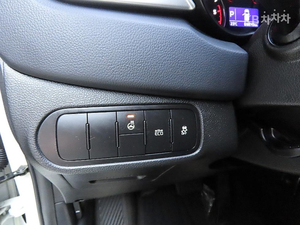 Kia Carens — miniaturë 12