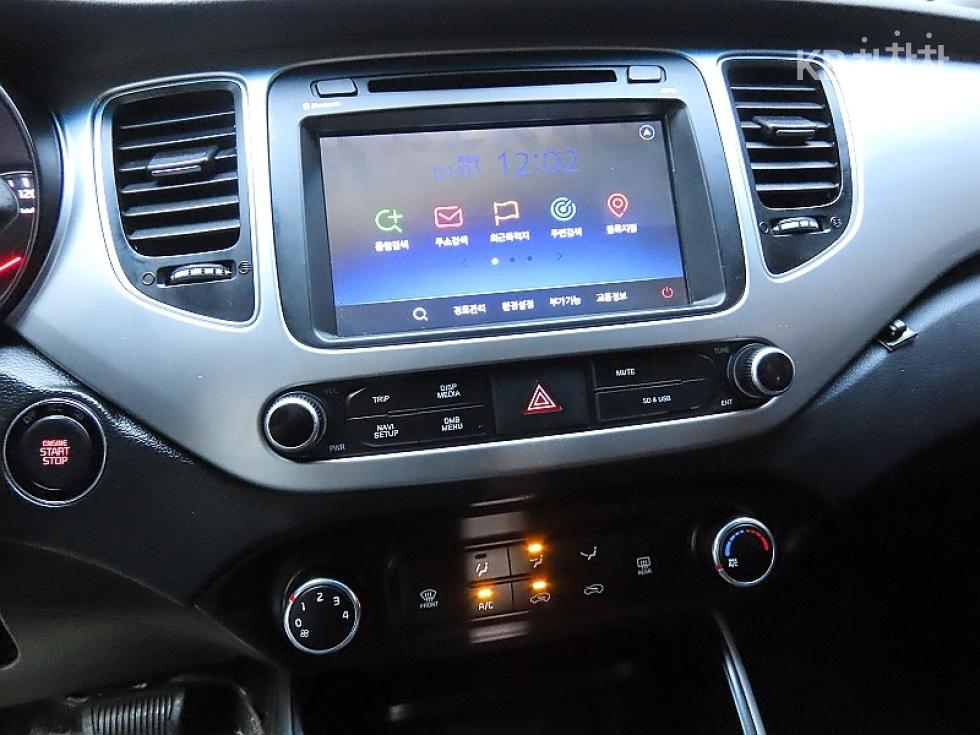 Kia Carens — miniaturë 17