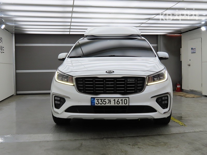 Kia Carnival — miniaturë 2