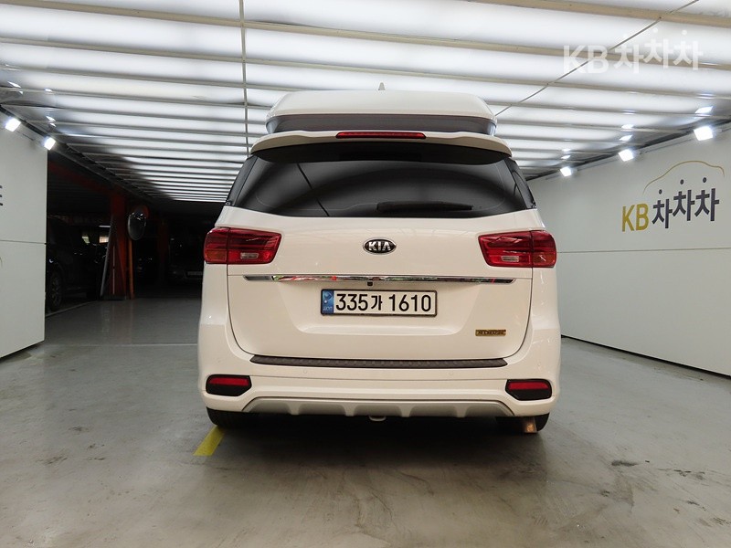 Kia Carnival — miniaturë 3