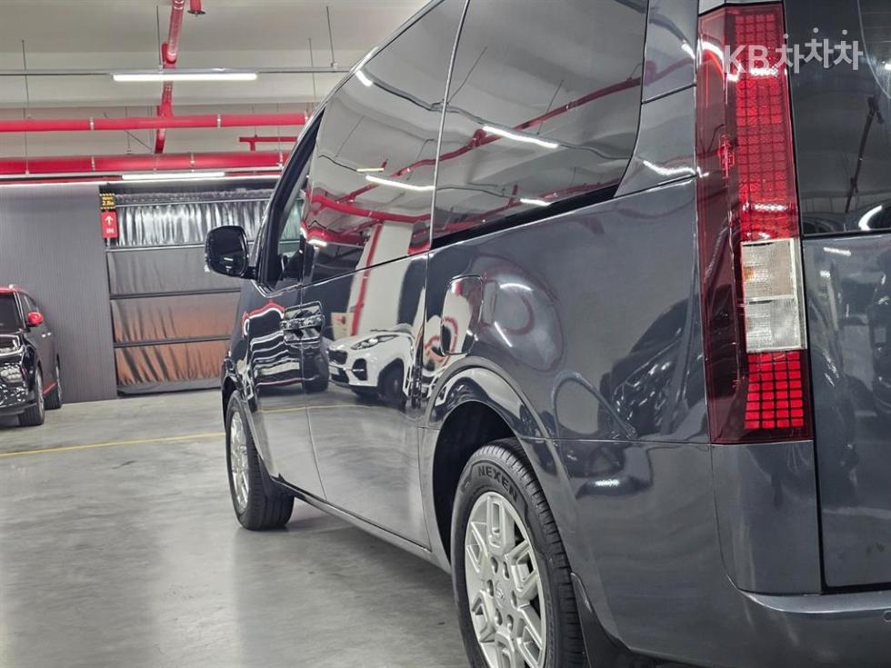 Hyundai Staria — miniaturë 5