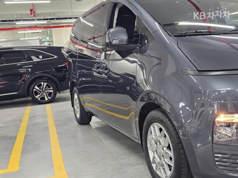 Hyundai Staria — miniaturë 6