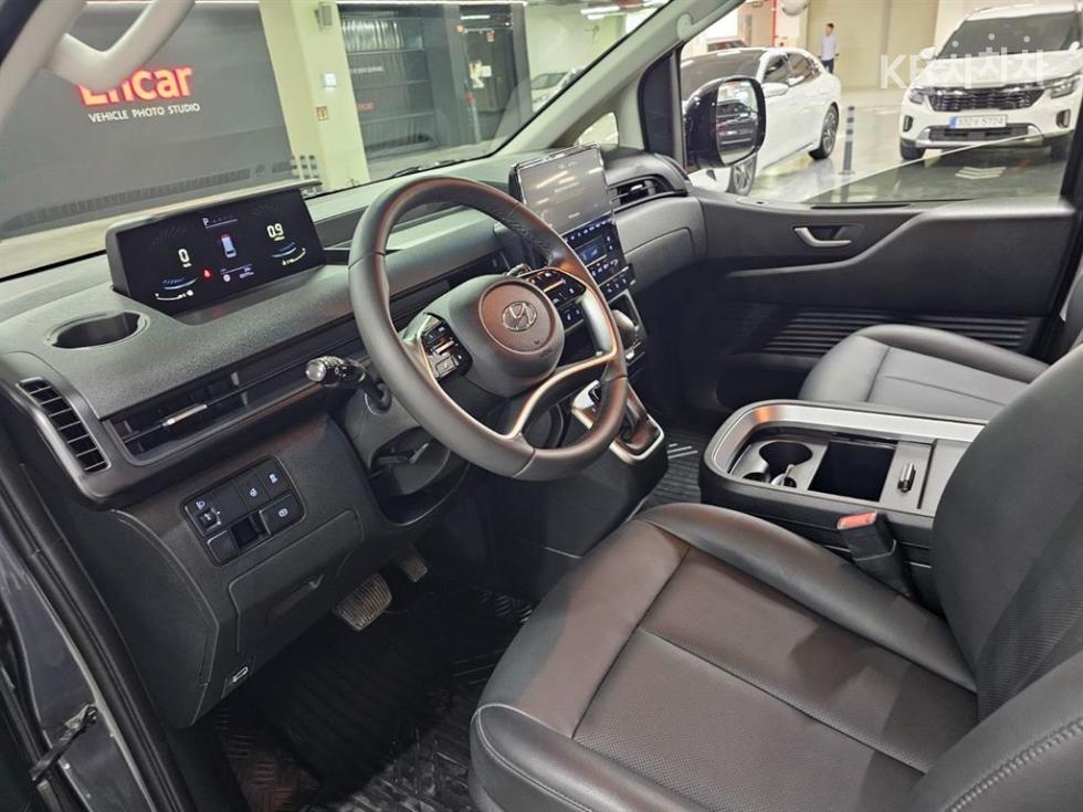Hyundai Staria — miniaturë 11