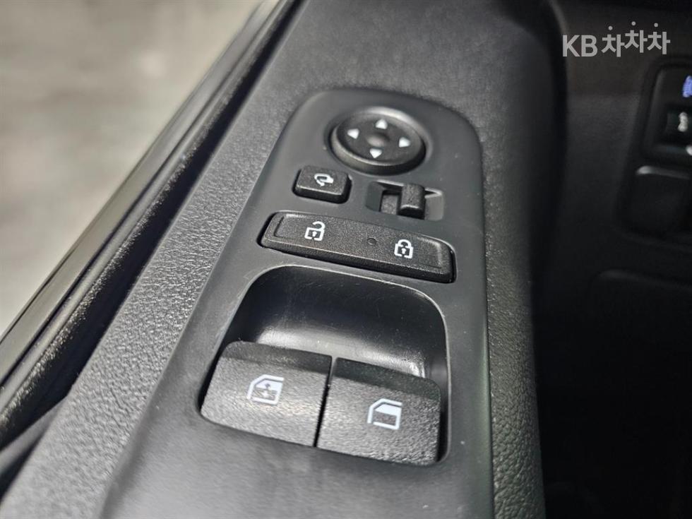 Hyundai Staria — miniaturë 18